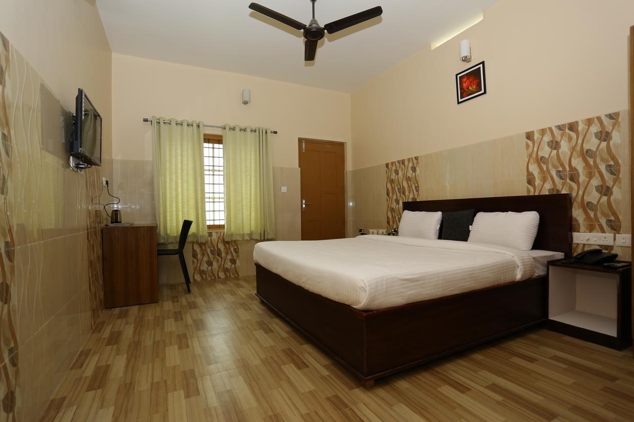 Ayursakthi Riverdale Munnar Exterior photo